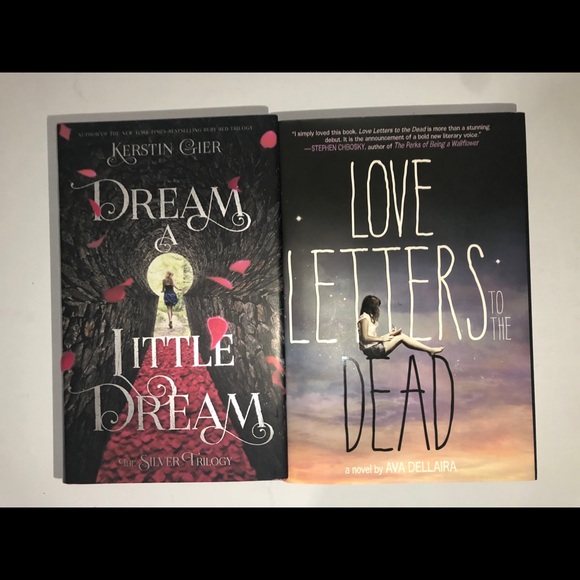 Book bundle - Picture 1 of 3